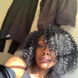 Meet your Posher, Jazmine